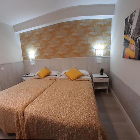Hostal Verdemar Χιχόν Εξωτερικό φωτογραφία