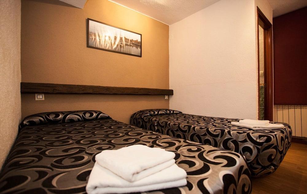 Hostal Verdemar Χιχόν Εξωτερικό φωτογραφία