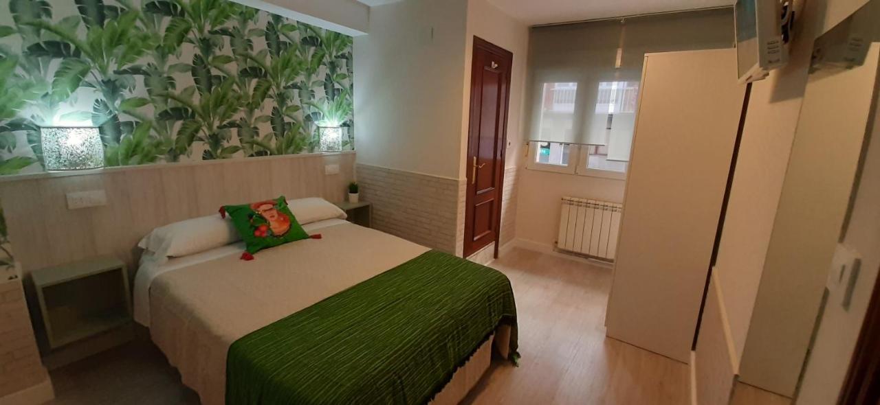 Hostal Verdemar Χιχόν Εξωτερικό φωτογραφία