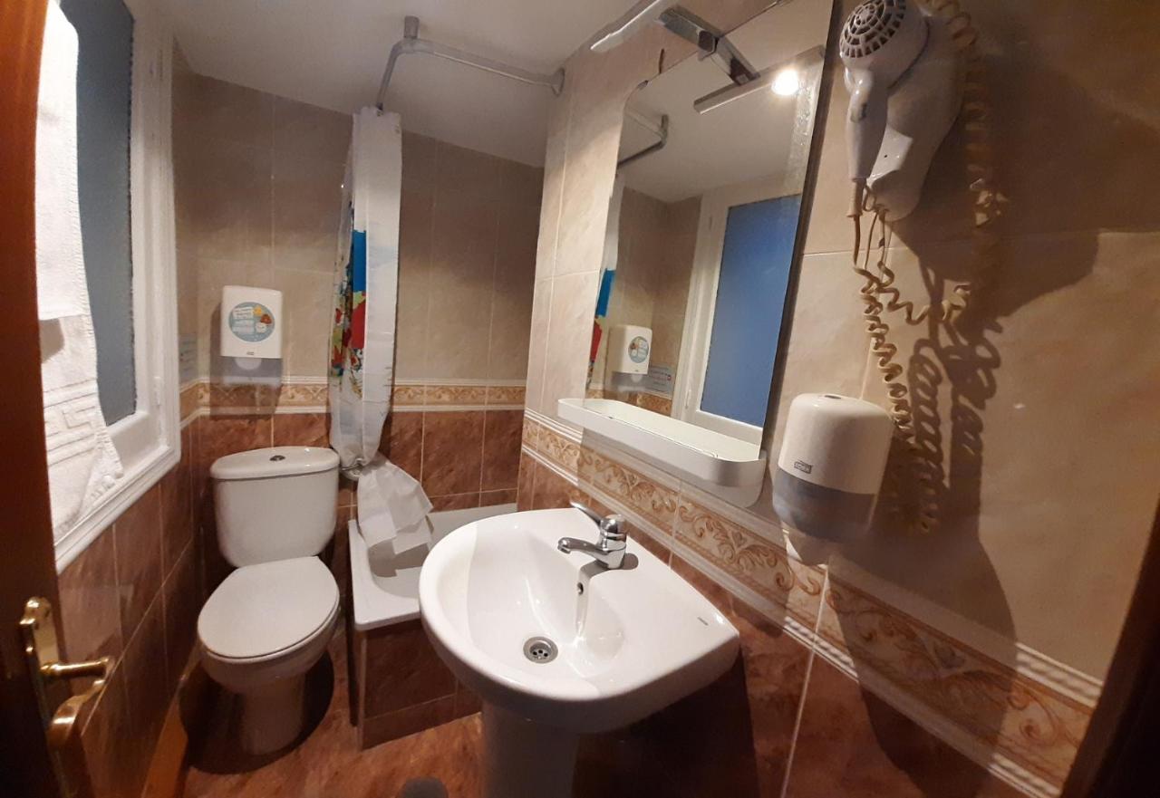 Hostal Verdemar Χιχόν Εξωτερικό φωτογραφία