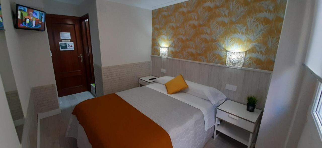 Hostal Verdemar Χιχόν Εξωτερικό φωτογραφία