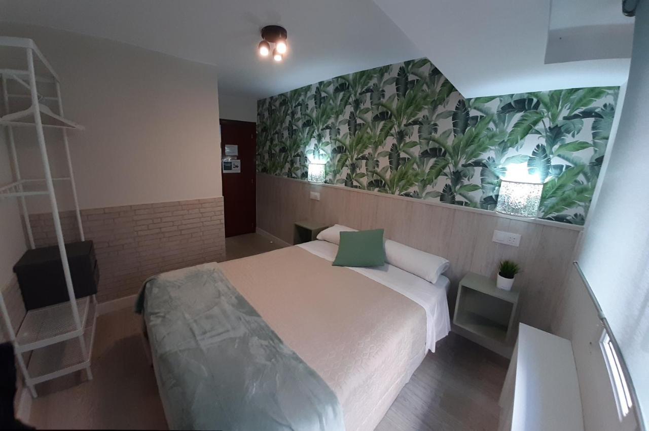 Hostal Verdemar Χιχόν Εξωτερικό φωτογραφία