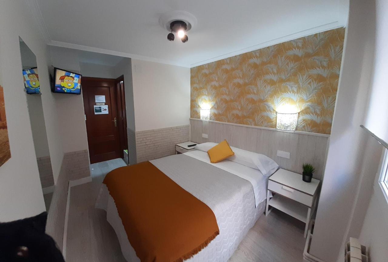 Hostal Verdemar Χιχόν Εξωτερικό φωτογραφία
