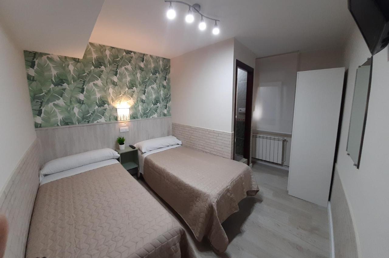 Hostal Verdemar Χιχόν Εξωτερικό φωτογραφία