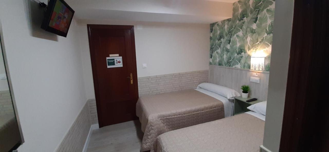 Hostal Verdemar Χιχόν Εξωτερικό φωτογραφία