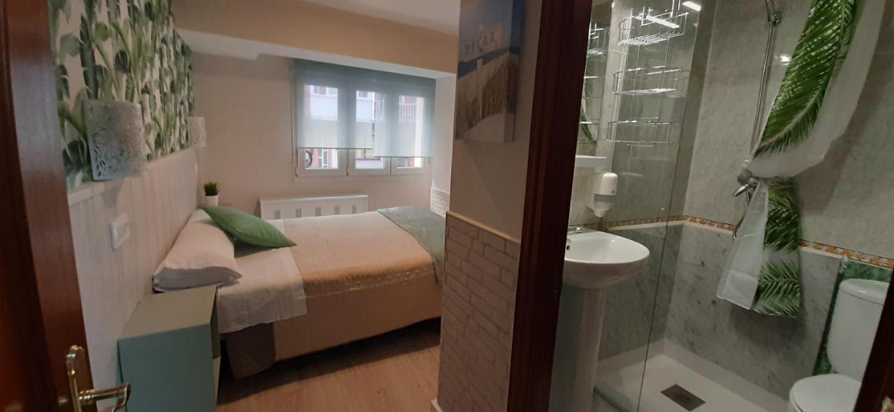 Hostal Verdemar Χιχόν Εξωτερικό φωτογραφία