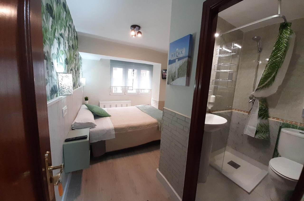 Hostal Verdemar Χιχόν Εξωτερικό φωτογραφία
